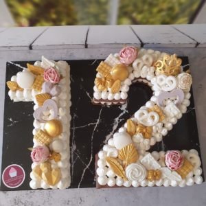 עוגת מספרים לבת מצווה