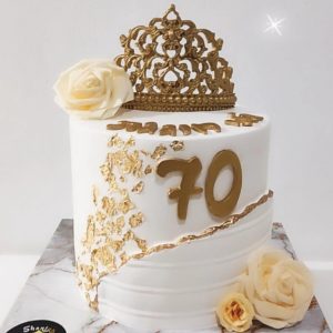 עוגת יום הולדת 70