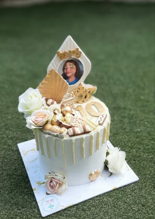 עוגת יום הולדת עם טפטופים