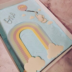 עוגה בקופסה קשת בענן